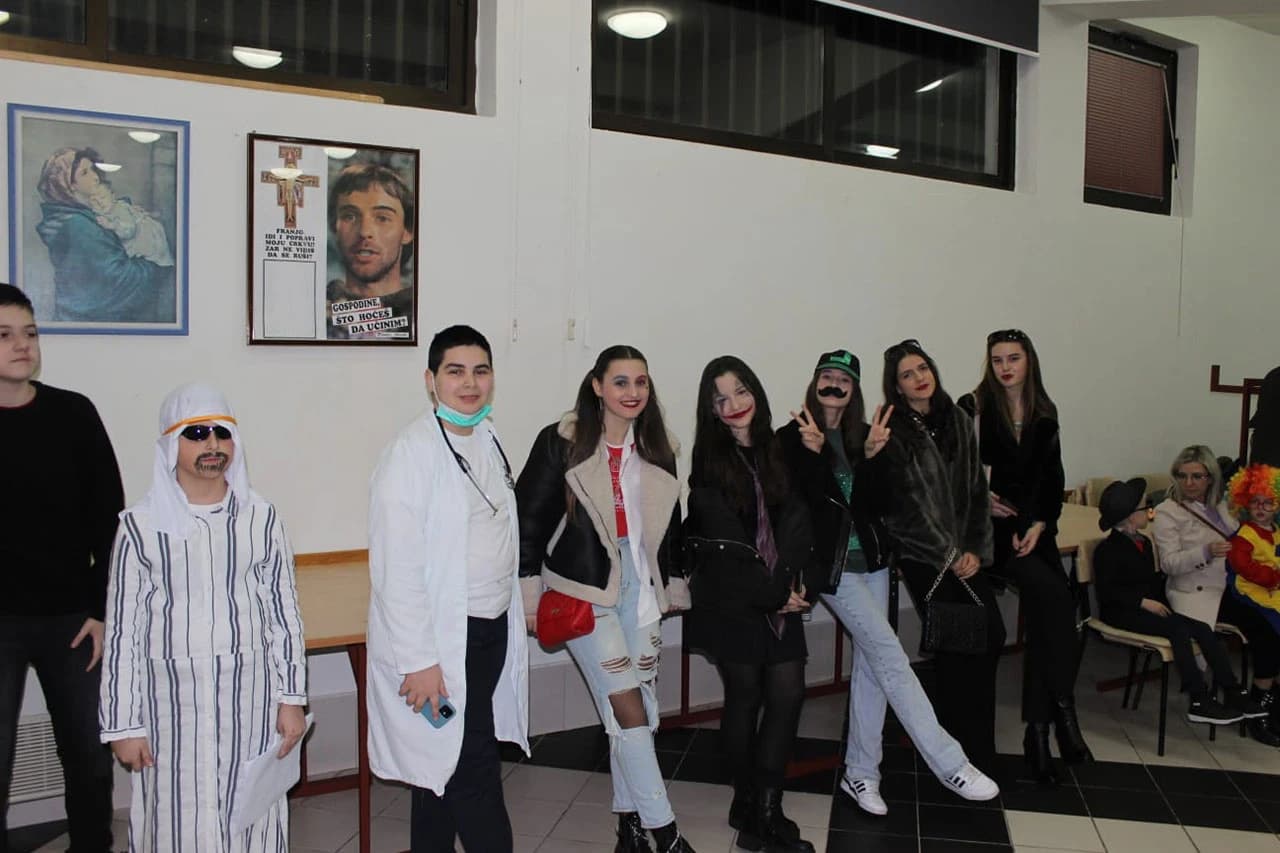 Šarene maškare u Ilićima