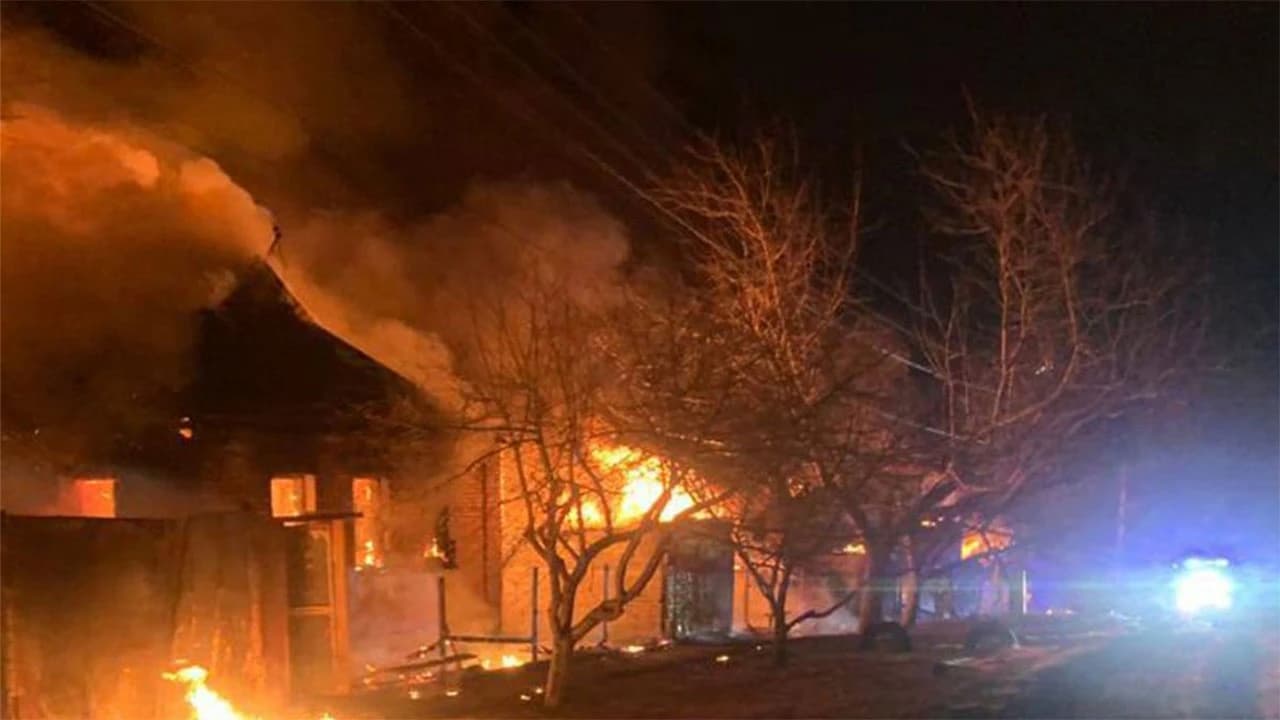 Vatra je zahvatila i obiteljske kuće