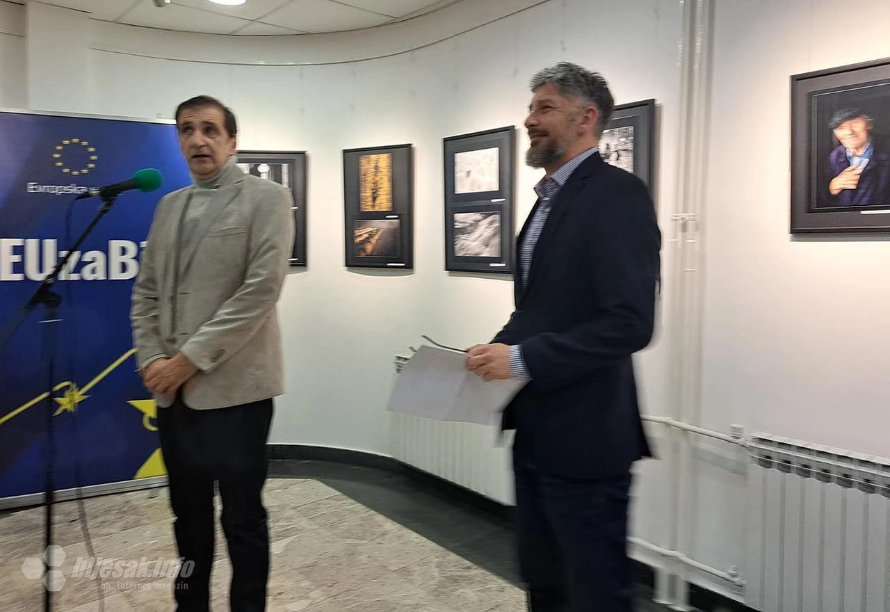 Prva izložba Foto kluba Mostar