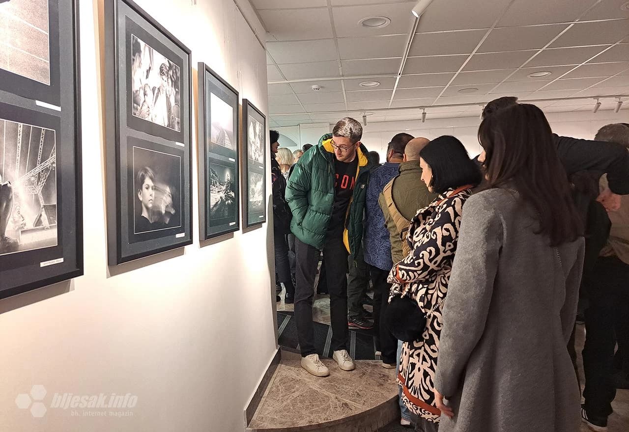 Prva izložba Foto kluba Mostar