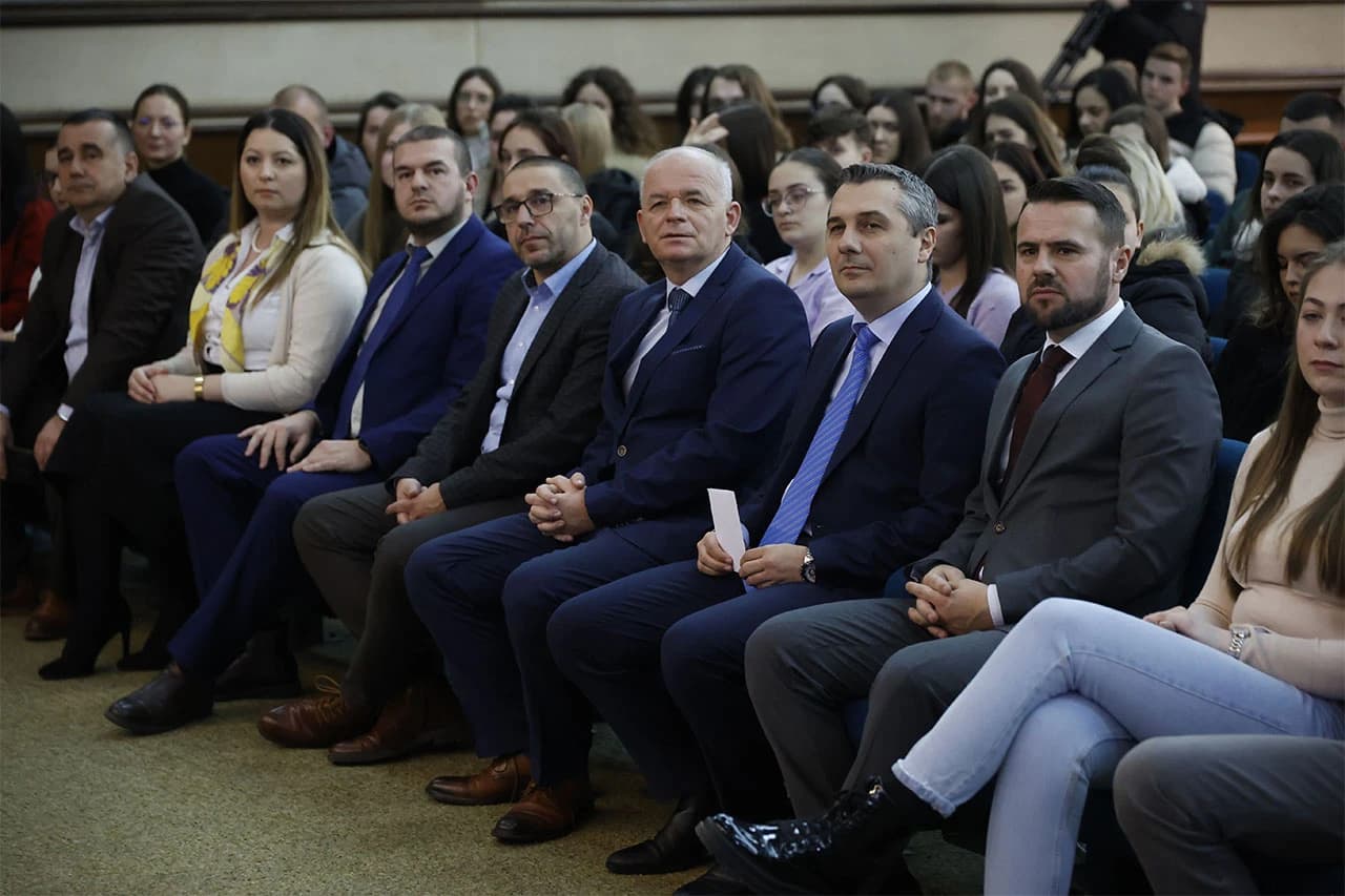 Stipendije za 933 studenta povratnika