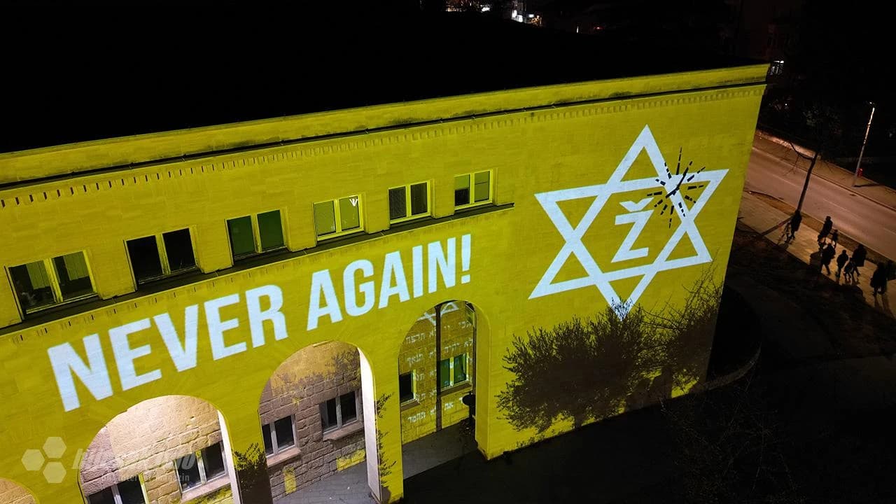 Kosača osvijetljena u spomen na žrtve holokausta