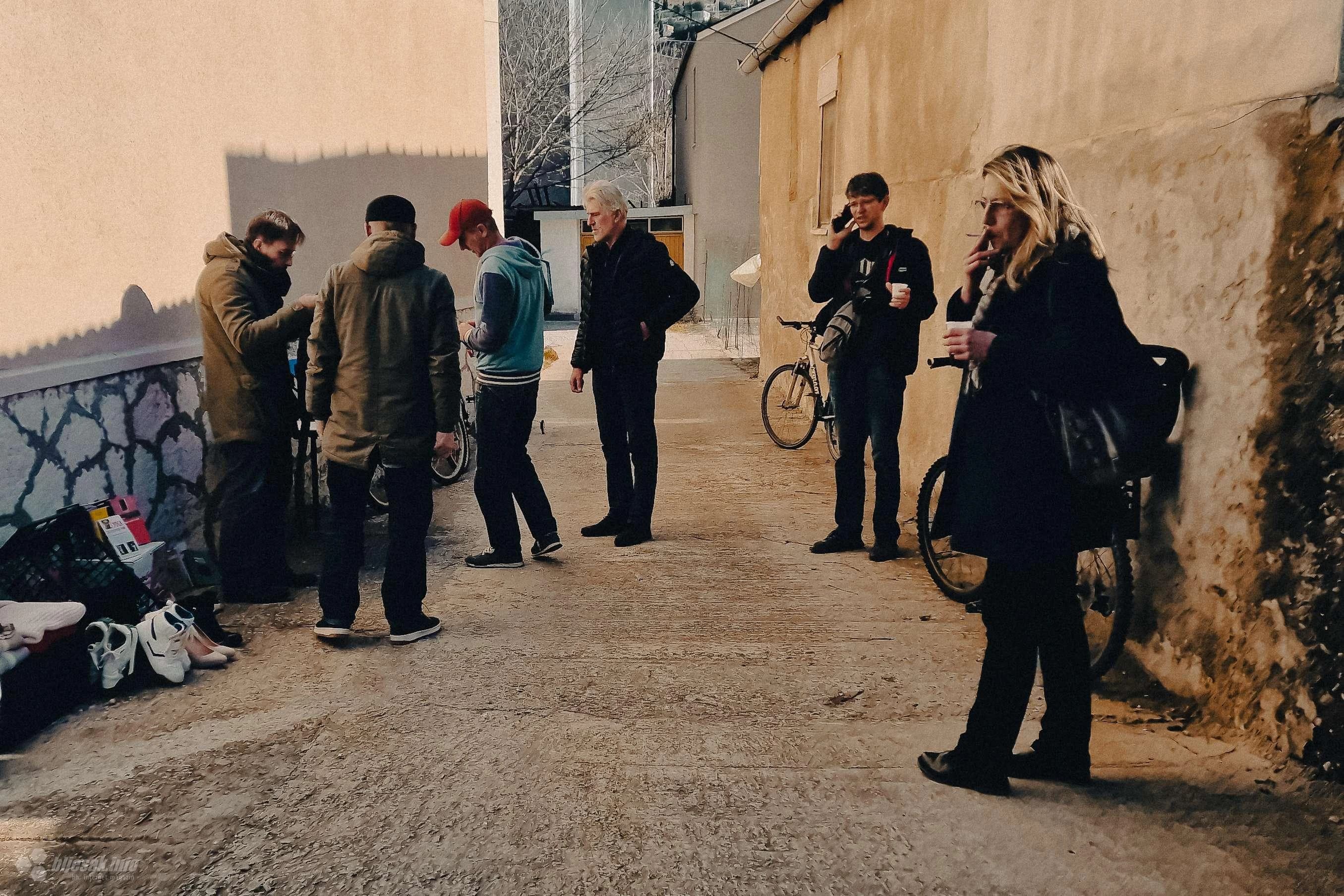 Buvljak u Šantićevoj u Mostaru