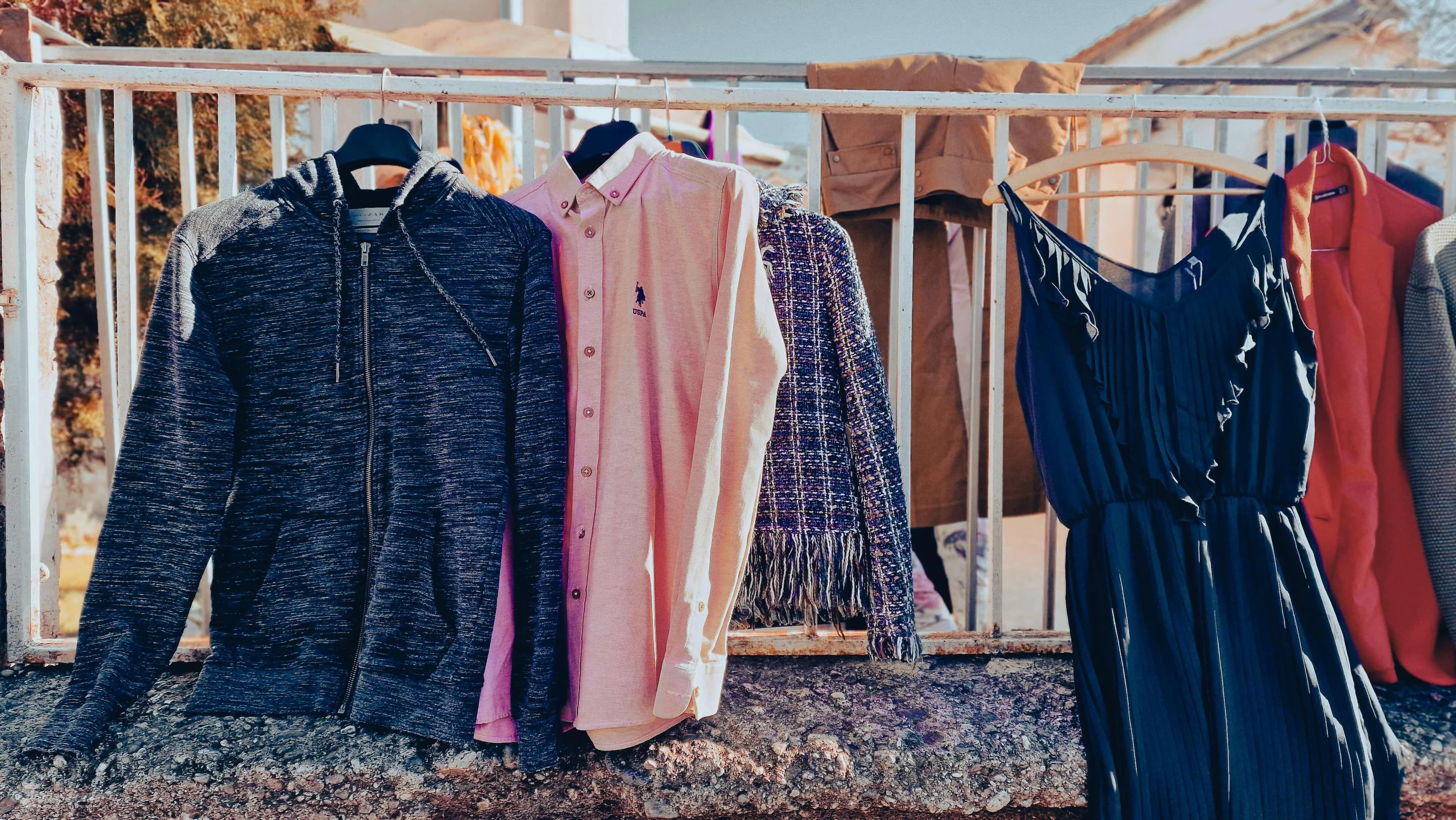 Buvljak u Šantićevoj u Mostaru