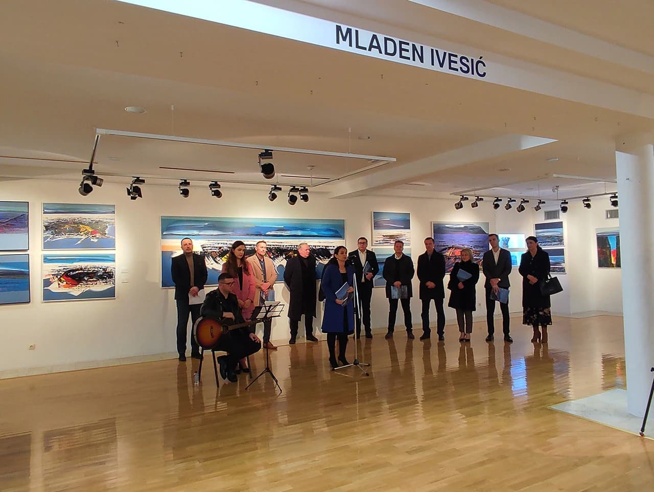 Izložba Mladena Ivešića u Livnu