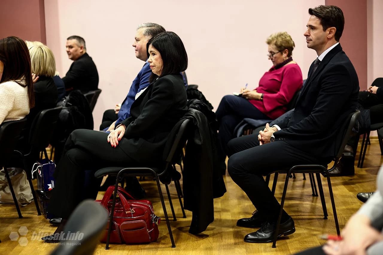 S proširene sjednice HNS-a