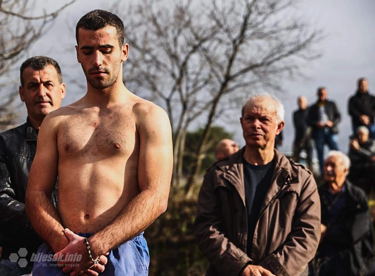 Plivanje za Časni krst 2024.