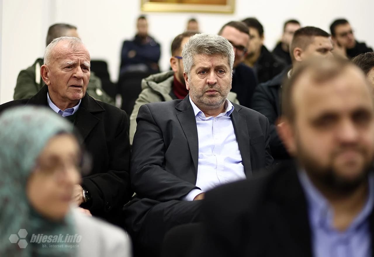 Okrugli stol u čast Ali Fehmi-ef. Džabića