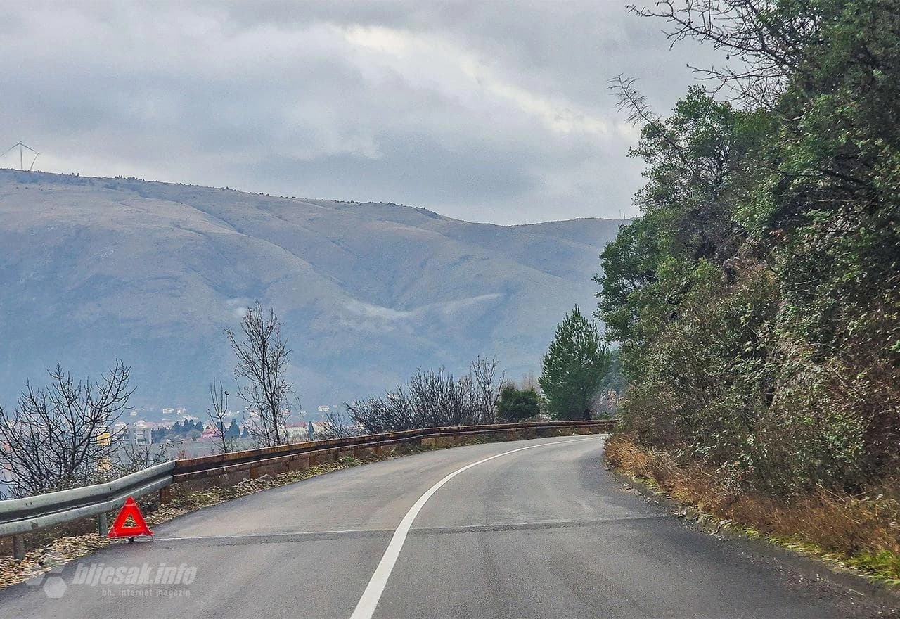 Cesta Vojno-Raštani