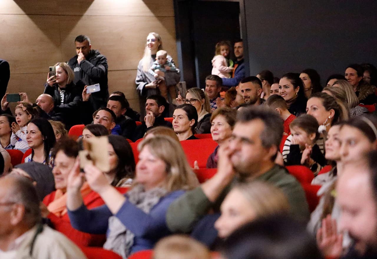 Božićni cheerleading izazov u Ljubuškom