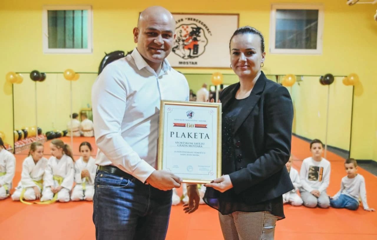 Priznanja zaslužnima 