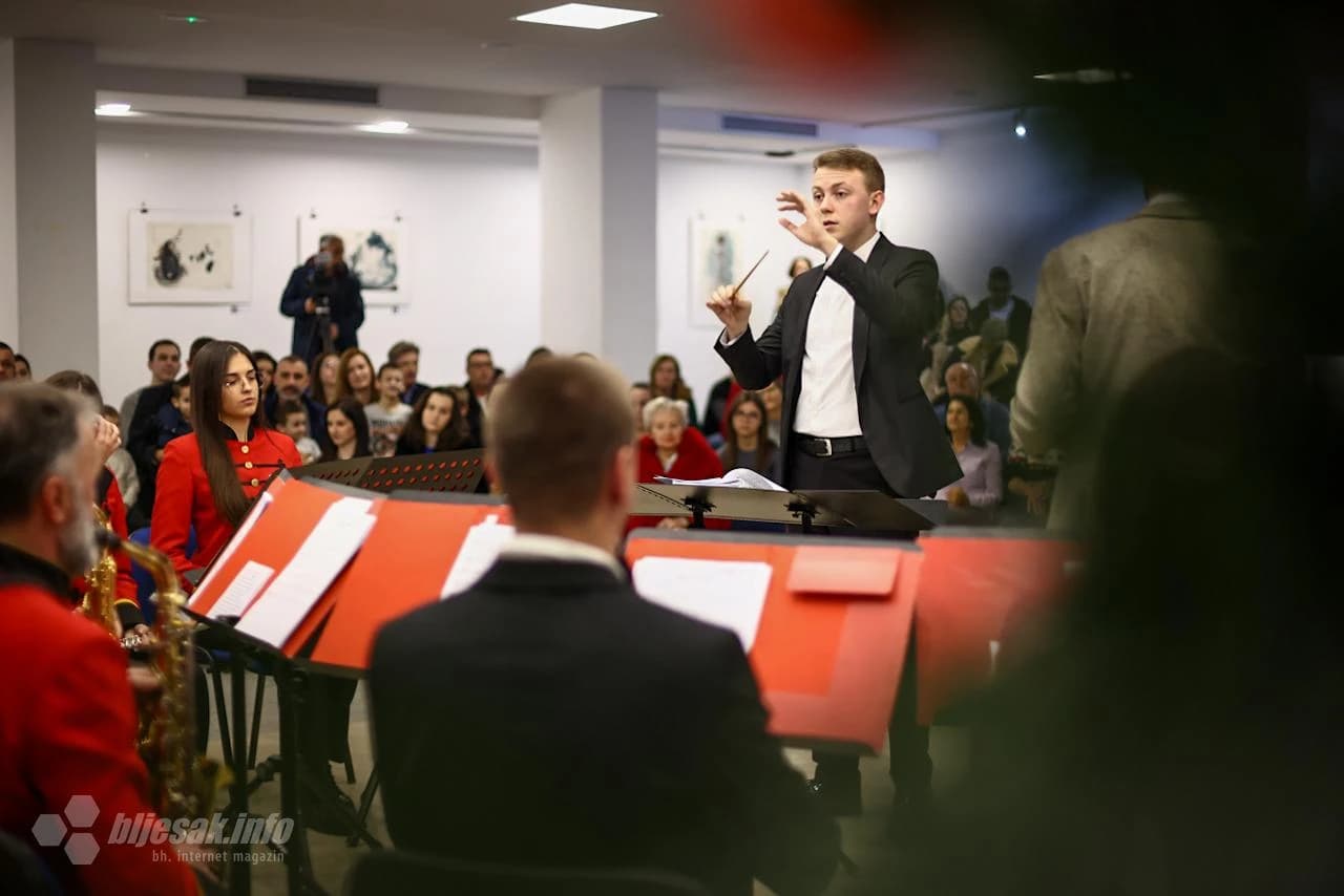 Božićni koncert Hrvatske Glazbe Mostar