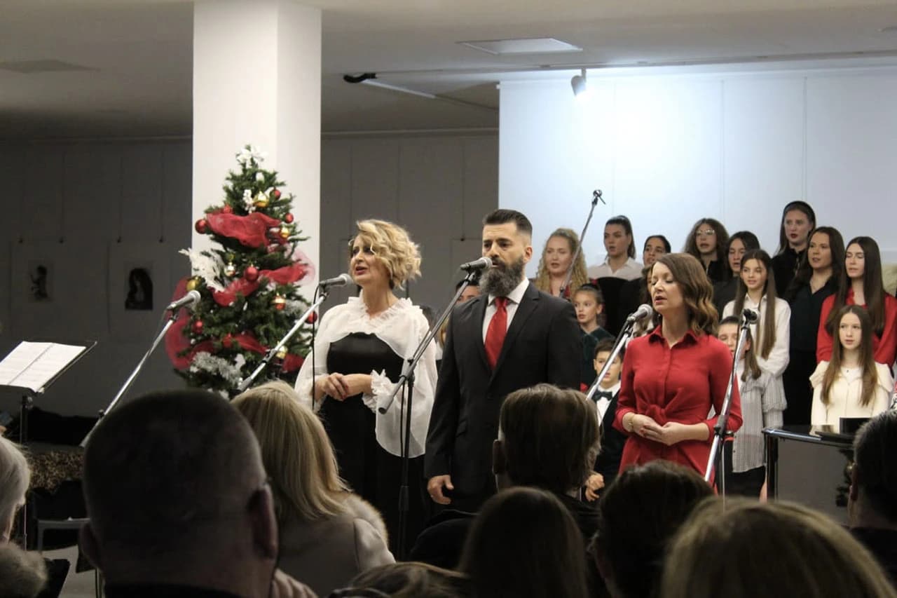 Belcanto pjevao Božiću ususret