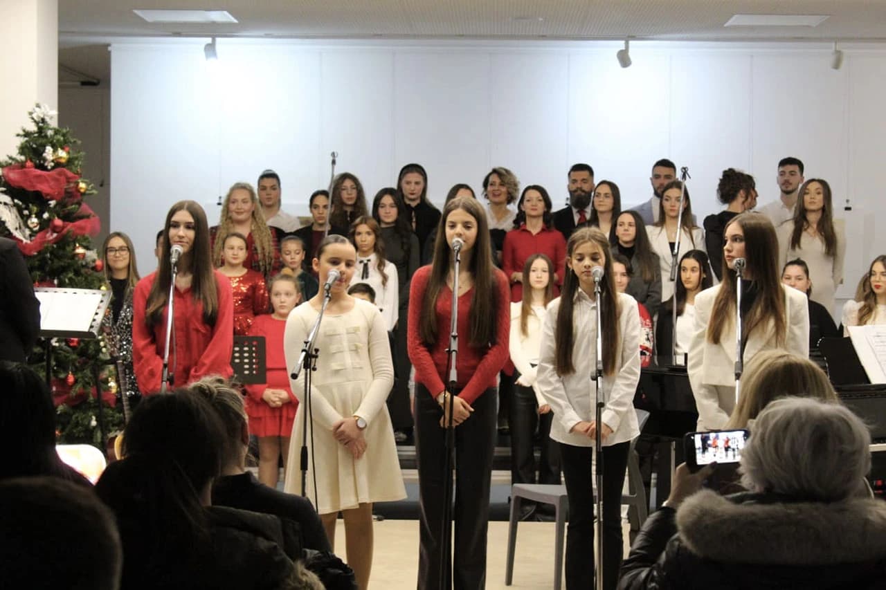 Belcanto pjevao Božiću ususret