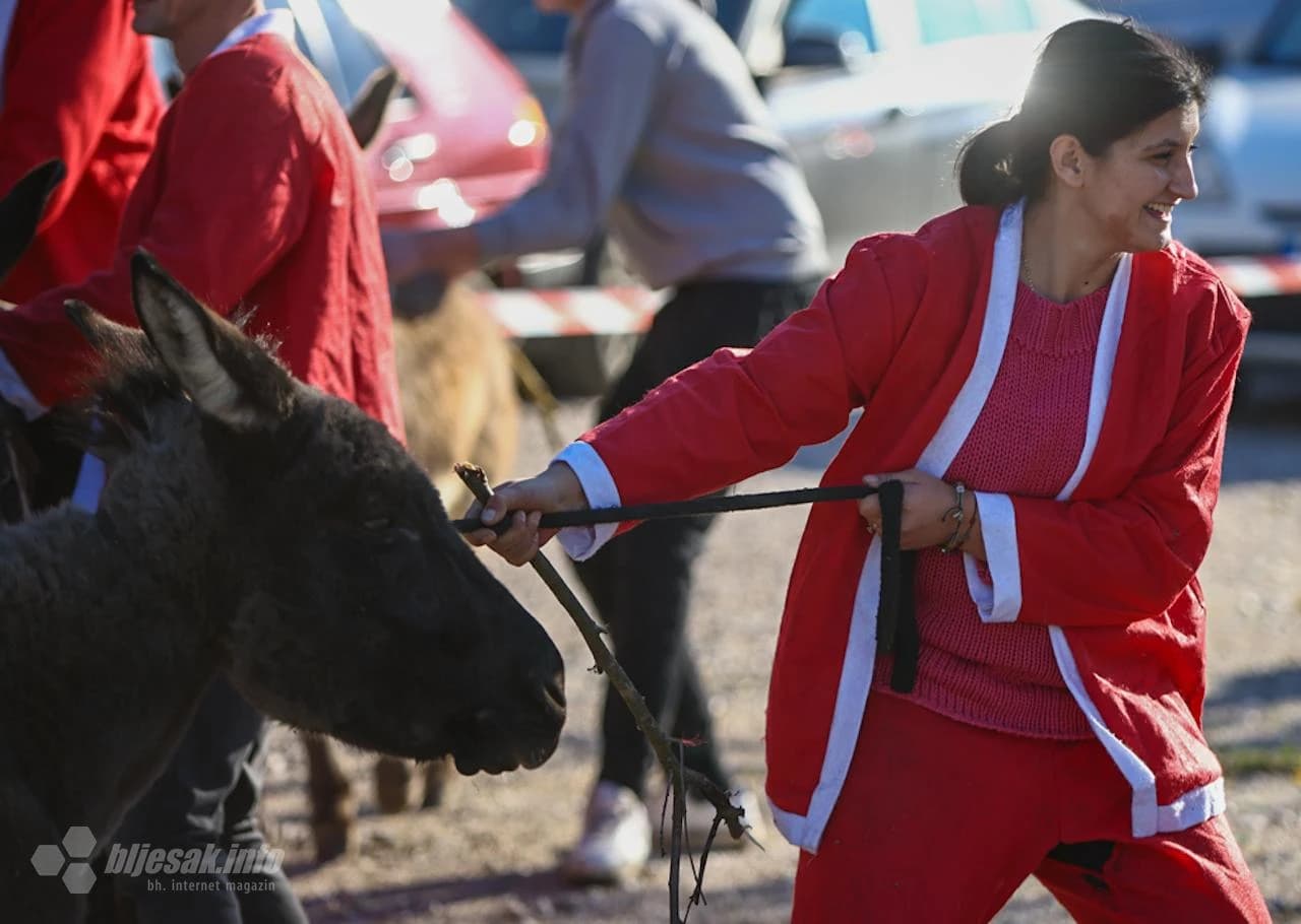Božićna utrka magaraca u Čapljini