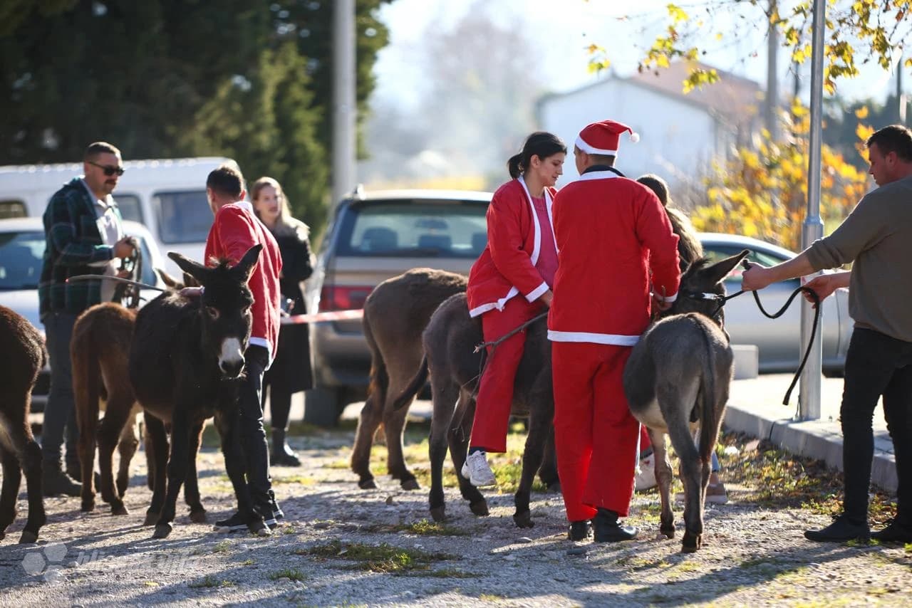 Božićna utrka magaraca u Čapljini