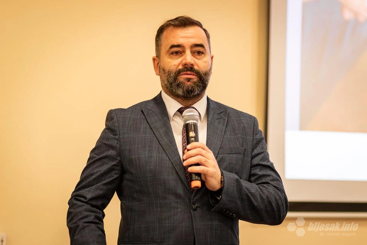 Svečana konferencija Zakon i ja