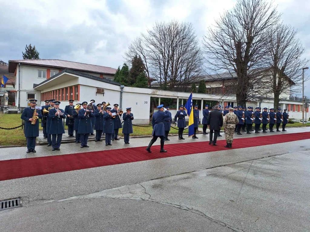 Promovirana X klasa časnika i XII klasa dočasnika OS BiH