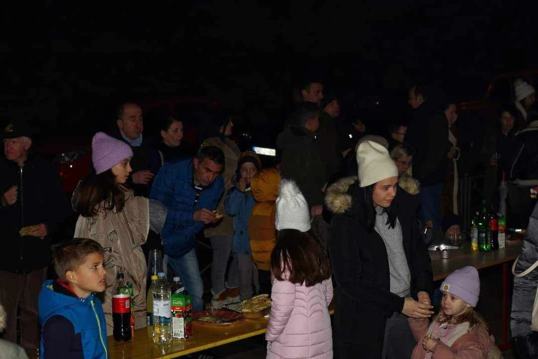 Predbožićno druženje žitelja Ilića pod nazivom "U susret Božiću".