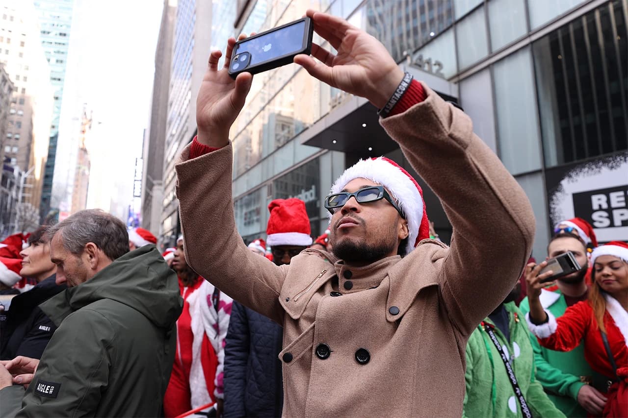 Festival SantaCon naTimes Squareu privlači brojne građane New Yorka