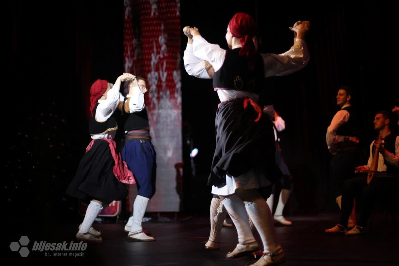 Održan tradicionalni božićni koncert Gradu s ljubavlju