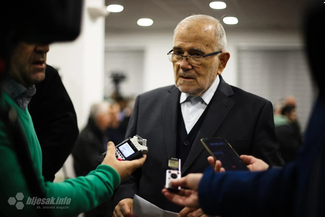 Promocija knjige "Lakišića harem u centru Mostara - trajanje i otimanje" u mostarskom Centru za Kulturu. 