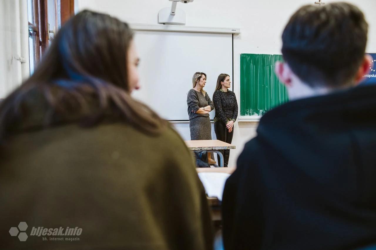 Izložba ''Između Četiri Zida''