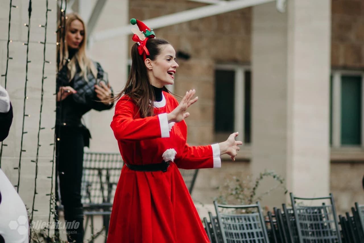 U sklopu manifestacije Advent u Mostaru upriličena je predstava 