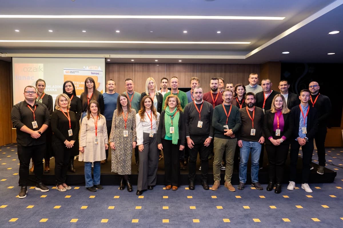 Foto:PR:Najbolje volonterke i volonteri Omladinske banke u 2023.