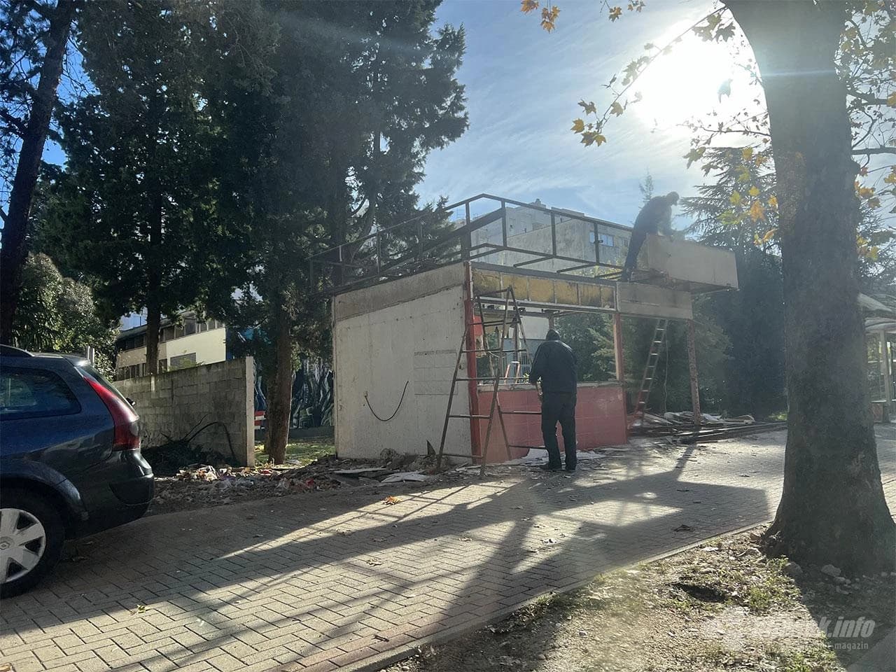 Uklanjanje nelegalnog objekta...