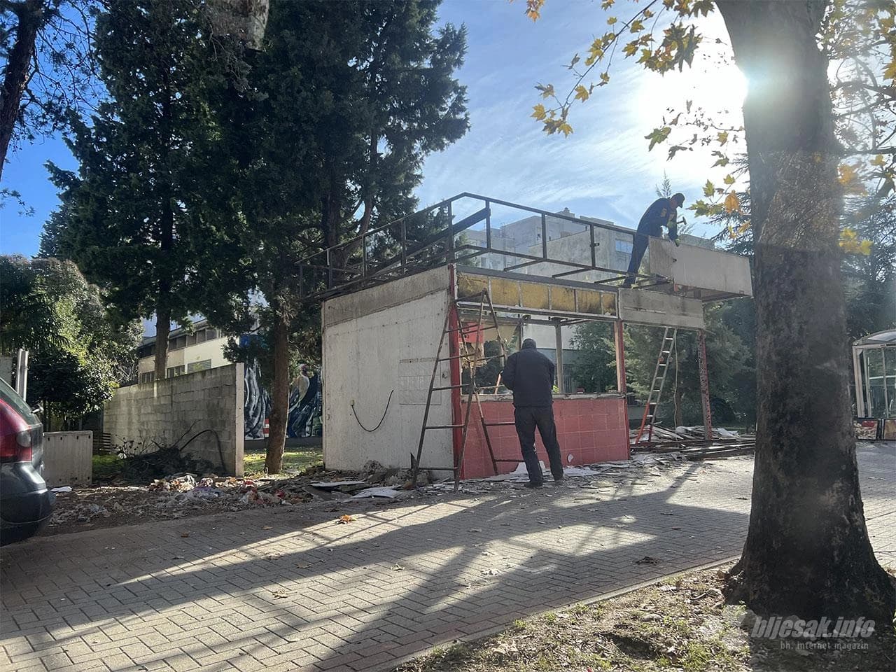 Uklanjanje nelegalnog objekta...