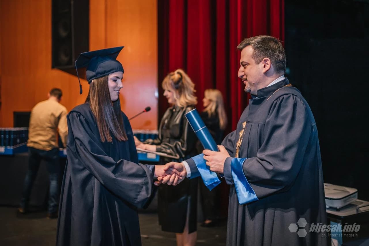 Promocija diplomiranih studenata Filozofskoga fakulteta u Mostaru