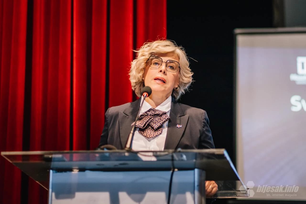 Promocija diplomiranih studenata Filozofskoga fakulteta u Mostaru