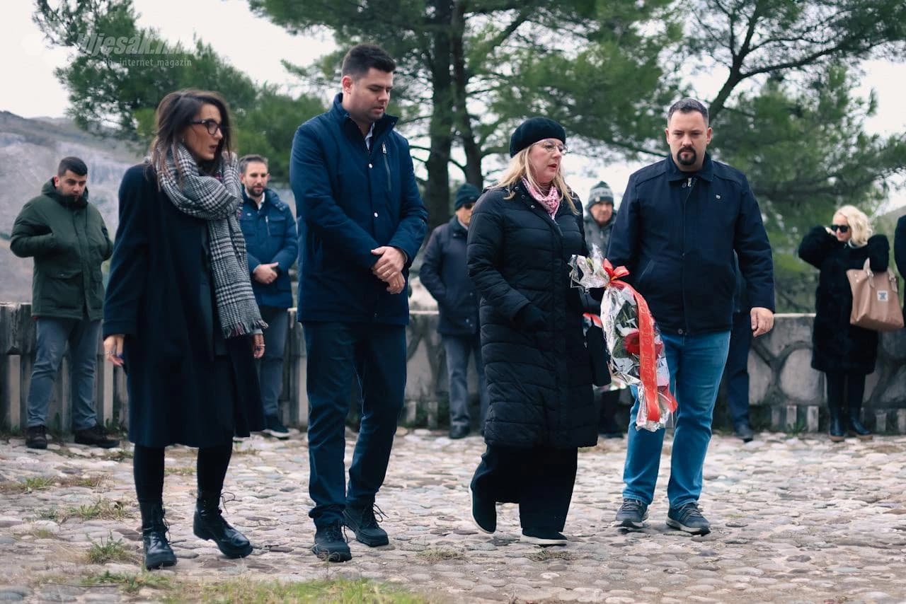 Obilježavanje Dana državnosti na Partizanskom spomen-groblju