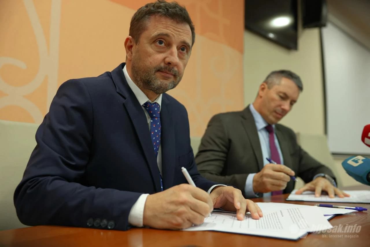 Grad Mostar i Vanjskotrgovinska komora BiH potpisali su Memorandum o razumijevanju