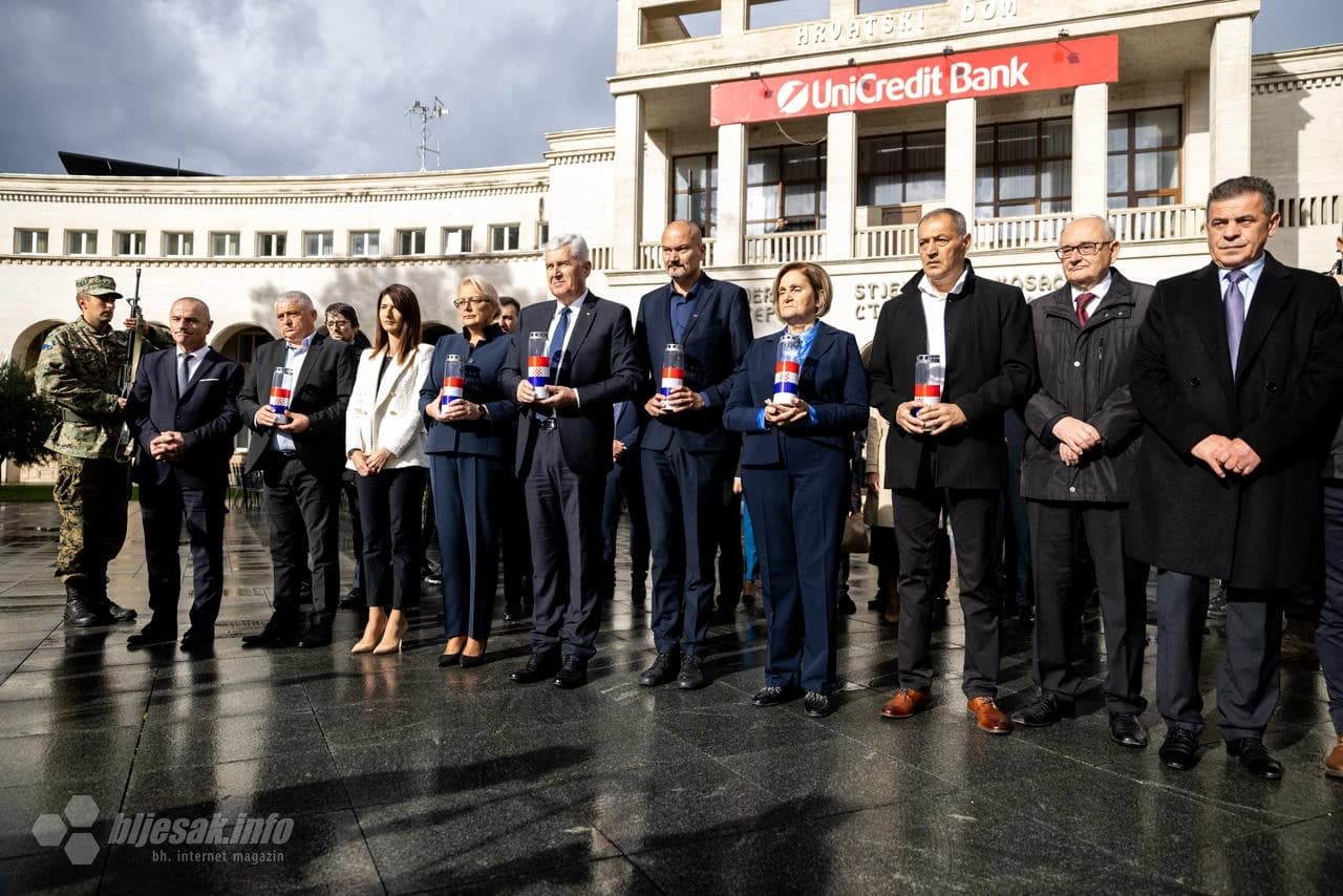 Obilježavanje 32. obljetnice Hrvatske zajednice Herceg-Bosne u Mostaru