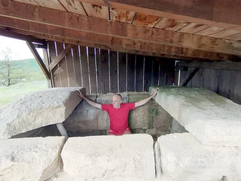 U jednoj od grobnica…