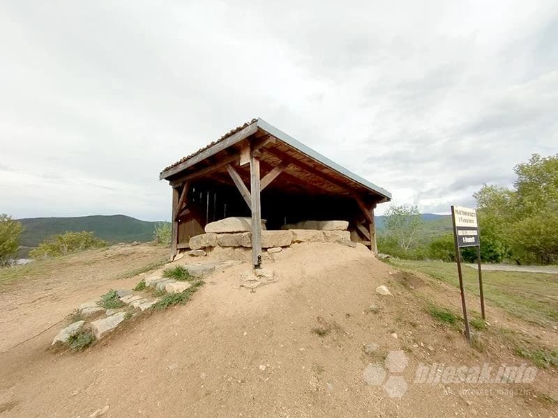 …blizu Četinove mogile