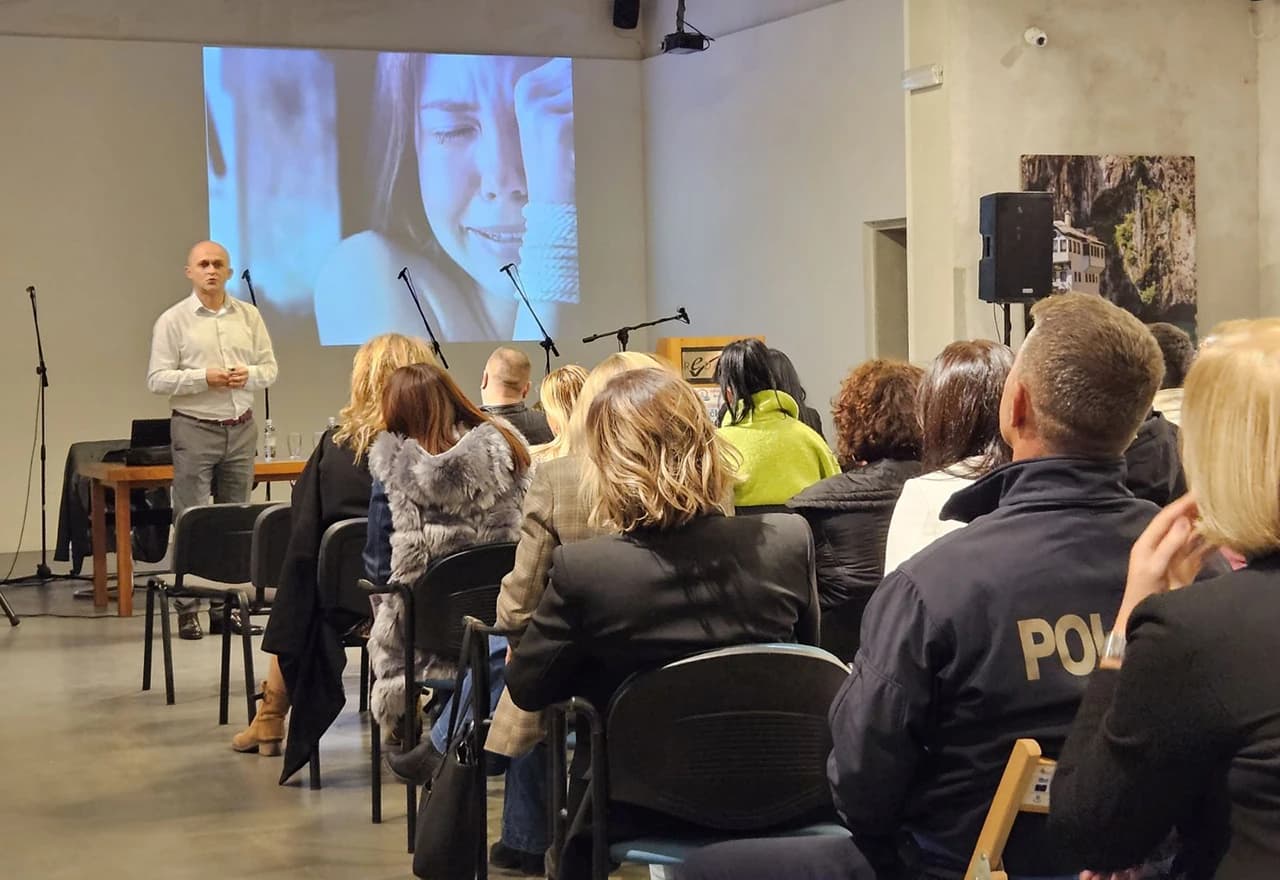 Skrenuta pažnja na važnost prevencije vršnjačkog nasilja