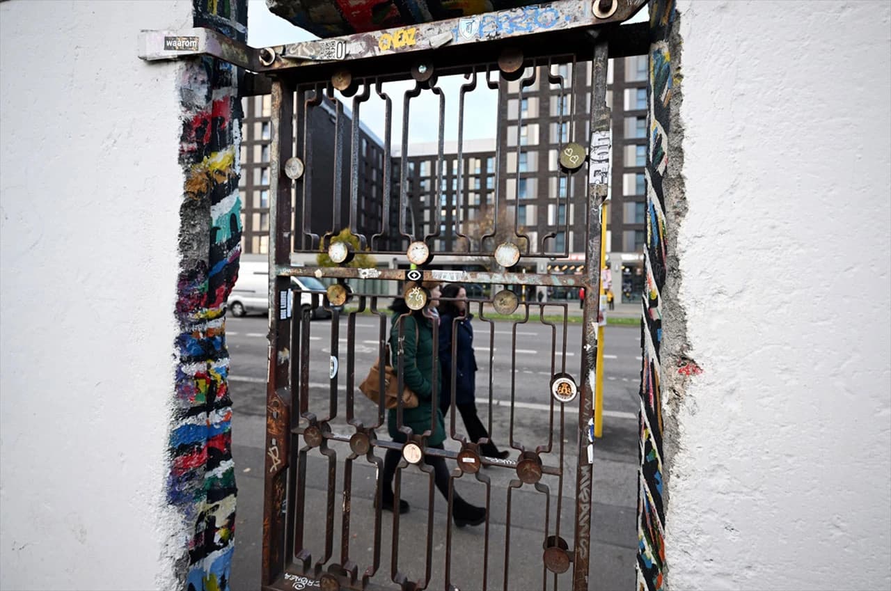 Prošle su 34 godine od pada Berlinskog zida