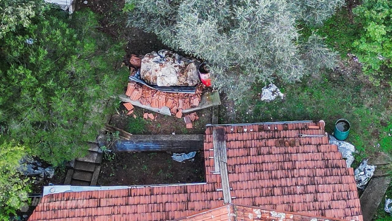 Odron je oštetio tračnice tijekom nedjelje, zbog čega se prometovalo usporeno