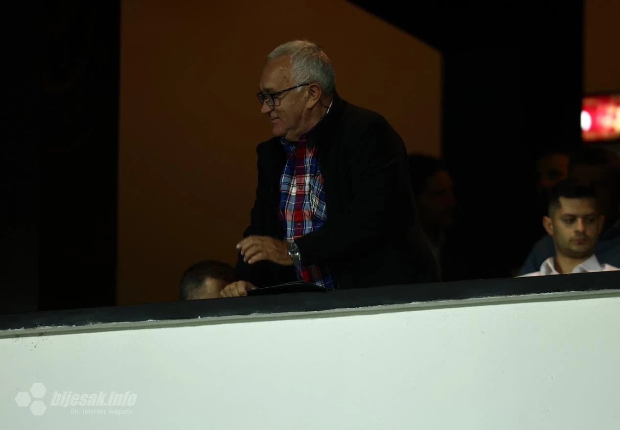 Emocije na tribinama utakmice Zrinjski-Legija