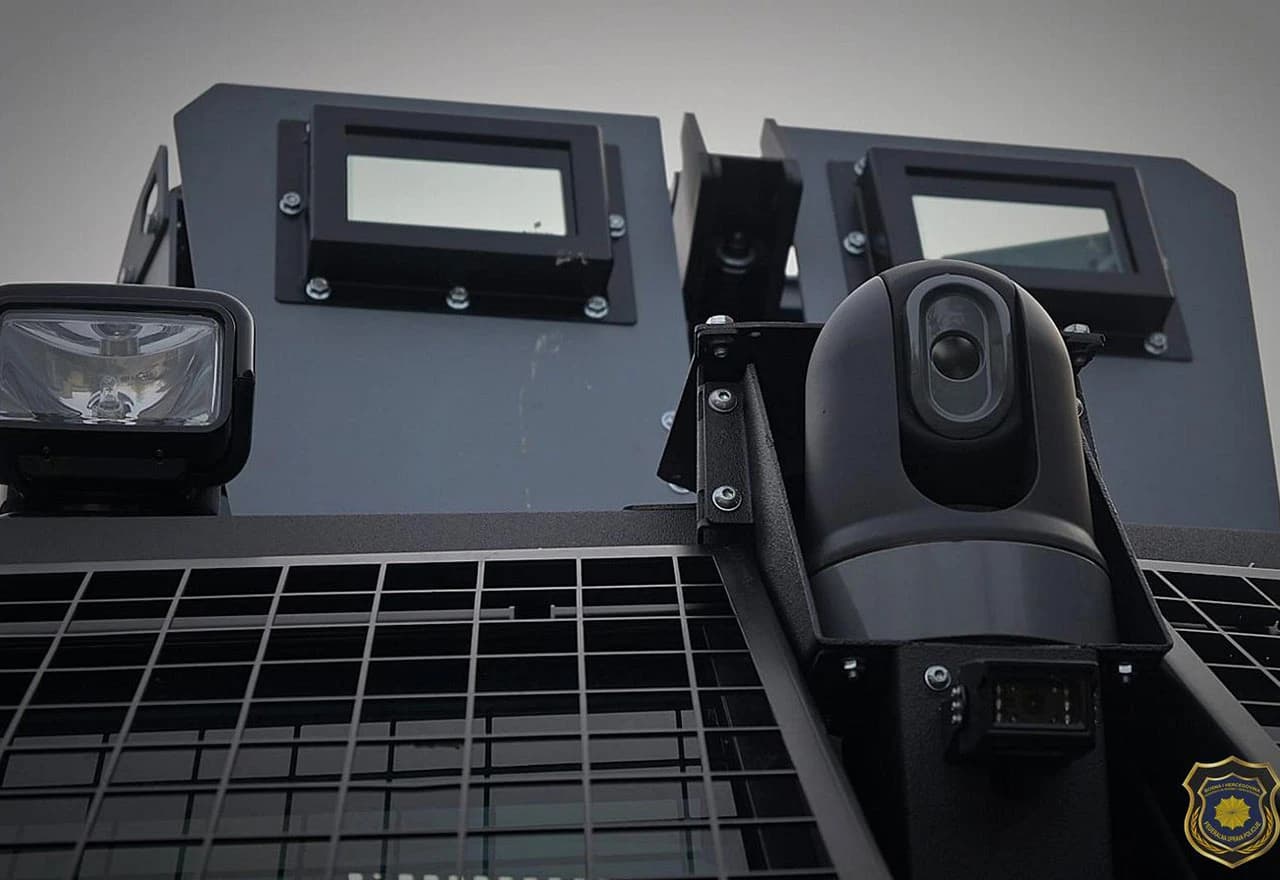 Federalnoj upravi policije isporučeno novo oklopno vozilo Roshel Senator APC