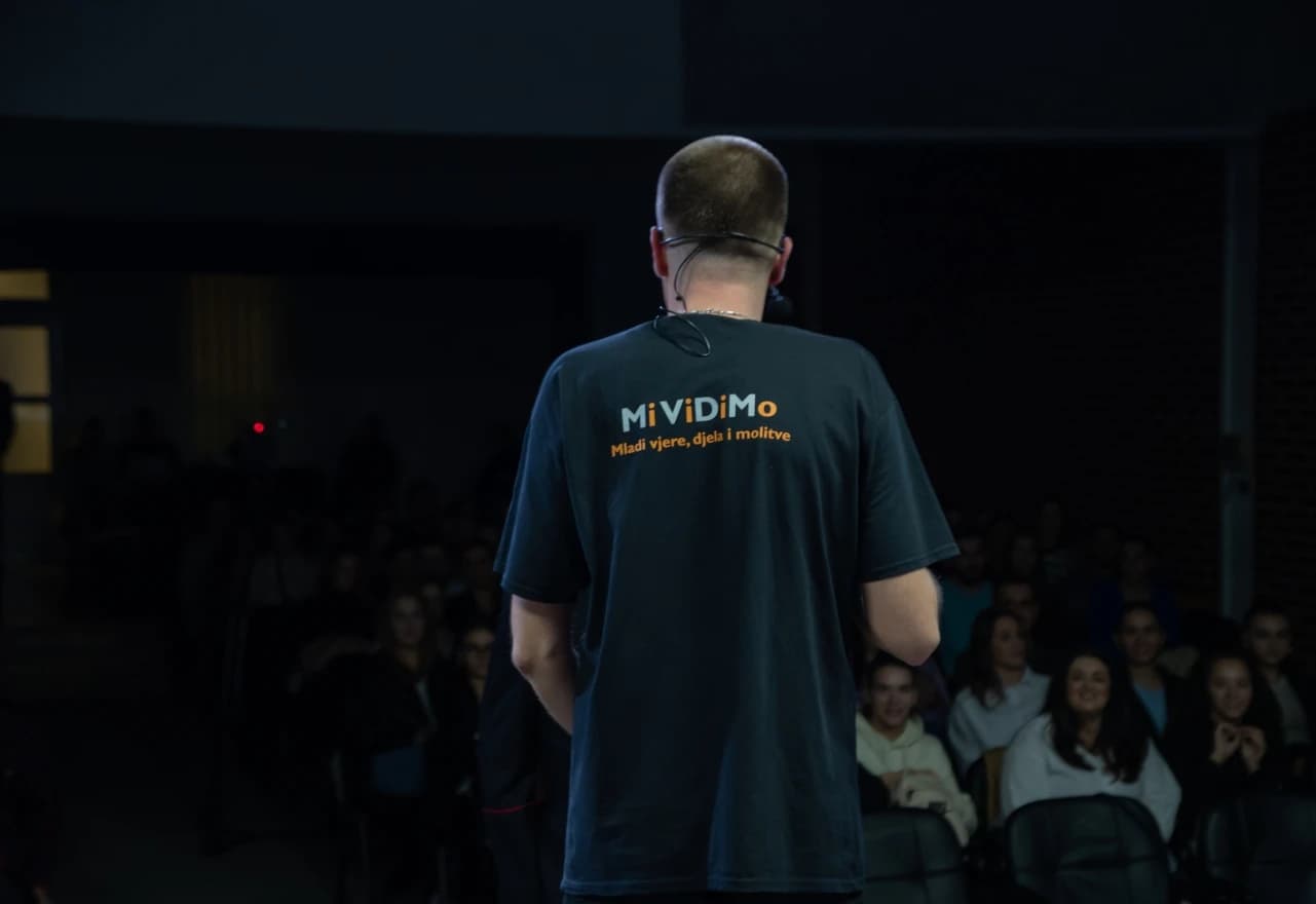 Biskup Palić odgovarao na pitanja mladih 