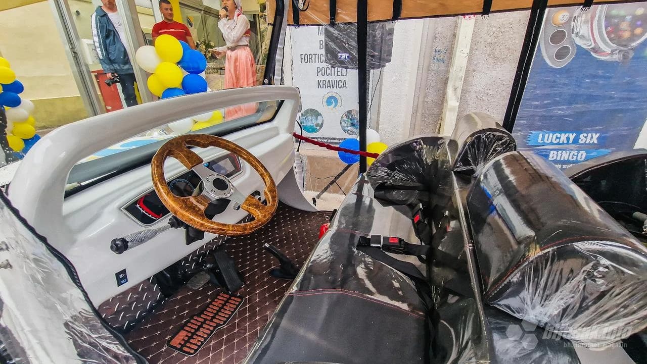 Kapacitet od deset sjedišta