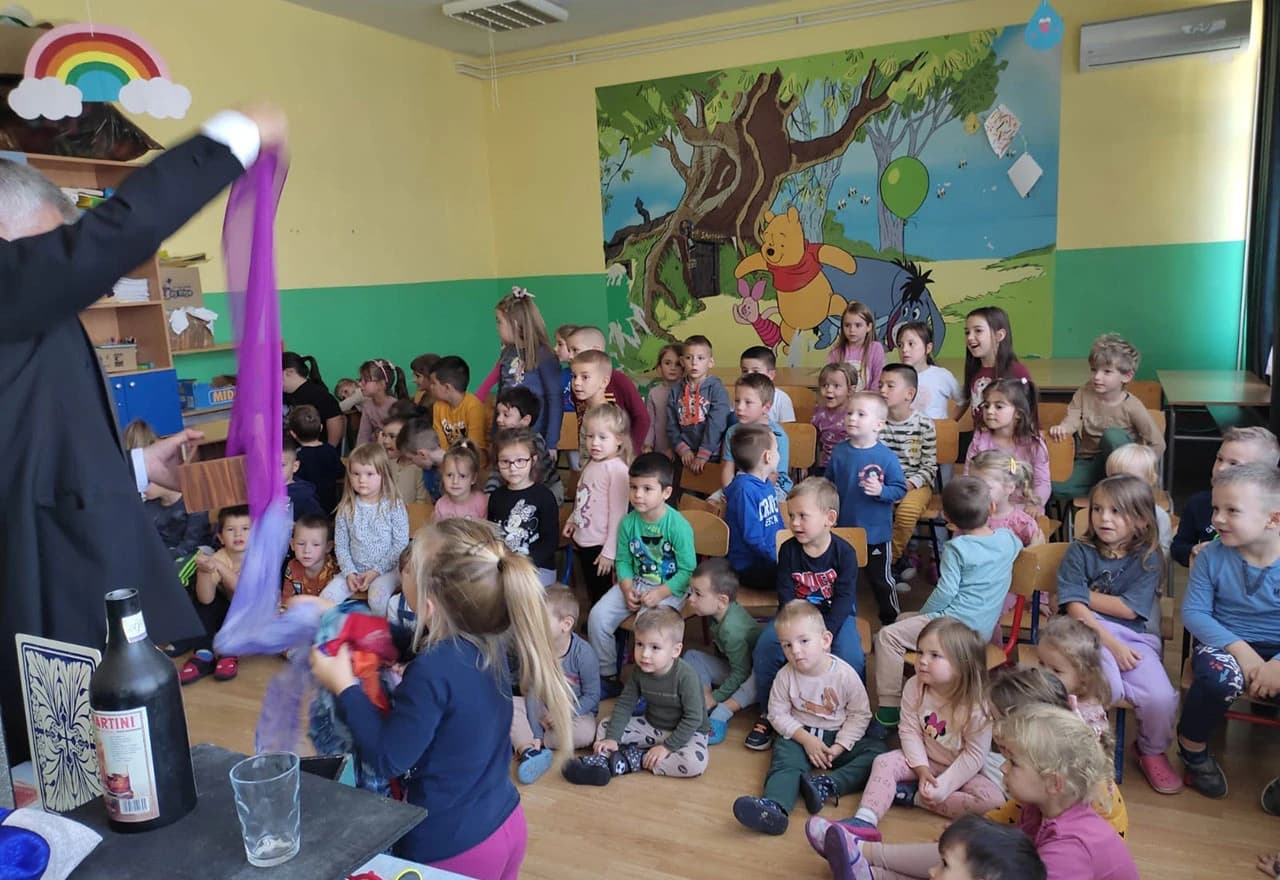 Mađioničar Maroko zabavljao mališane iz Ljubuškog i Vitine 