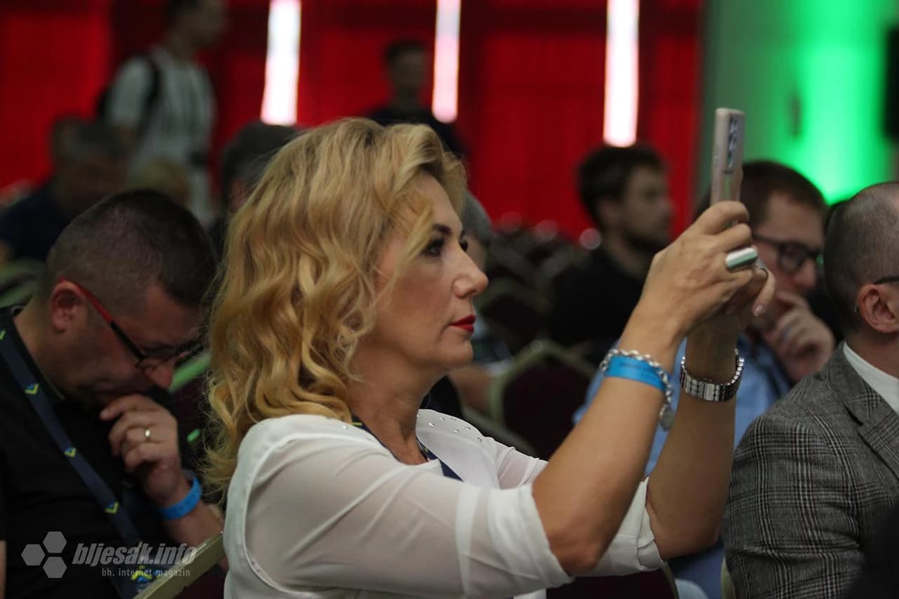 Neum: Startao Network 11