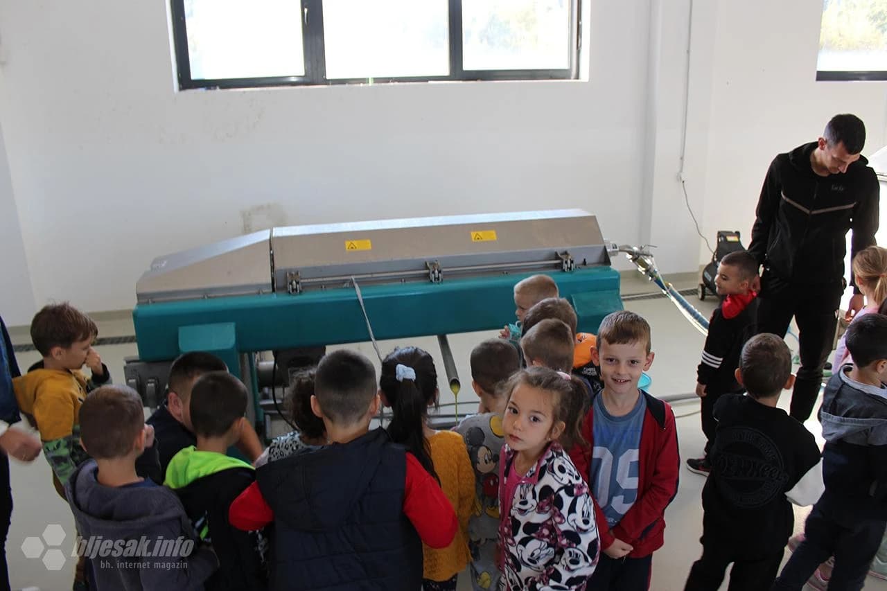 Neumski vrtićani proizveli vlastito ulje