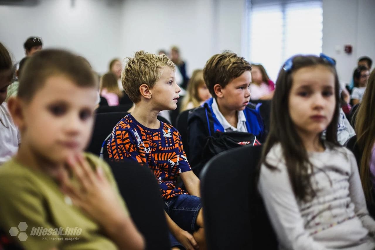 Dječja nedjelja u Mostaru obilježena druženjem s višestruko nagrađivanom bh. književnicom