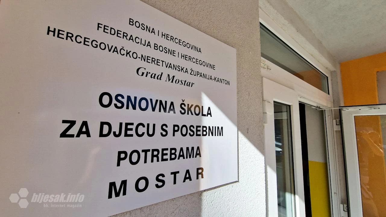 Stiglo specijalizirano vozilo za polaznike OŠ za djecu s posebnim potrebama u Mostaru 